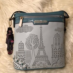 🆕Crossbody Nicole lee